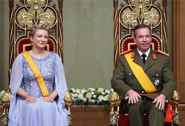 „Guillaume!“ - Luxemburg feiert neuen Großherzog Nach der Vereidigung ist Guillaume auch Staatschef