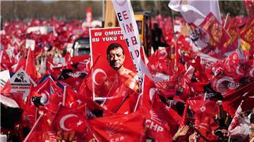 Nach der Verhaftung des Istanbuler Bürgermeisters Ekrem Imamoglu sichern die Regierungschefs aus Hannover und Bremen ihren türkischen Amtskollegen Unterstützung zu. (Archivfoto)