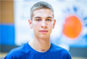 Nach einem schwierigen ersten Jahr in Bremerhaven will Basketball-Talent Luca Merkel durchstarten.