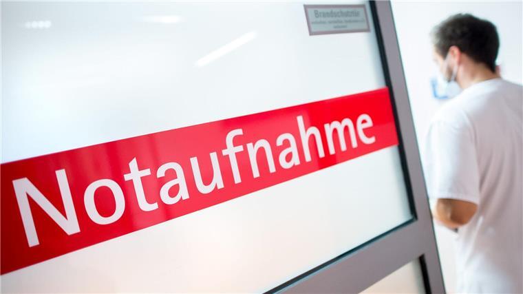 Nach einem Sturz in einem Linienbus ist eine 66-Jährige im Krankenhaus gestorben. (Symbolbild) 