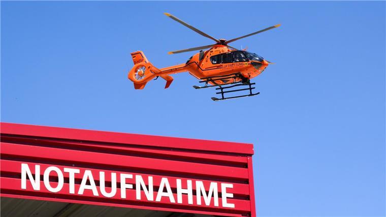 Drei Verletzte nach frontalem Zusammenstoß in Wildeshausen Nach einem Unfall wird ein 25-Jähriger mit einem Rettungshubschrauber ins Krankenhaus gebracht. (Symbolbild)