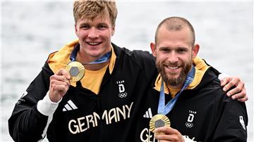 Nach Gold im Kajak-Vierer gab es für das Duo Jacob Schopf und Max Lemke auch Gold im Kajak-Zweier. 