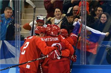 Nach großem Kampf hat das deutsche Eishockey-Team bei den Olympischen Spielen 2018 knapp gegen Russland verloren und Silber gewonnen. 