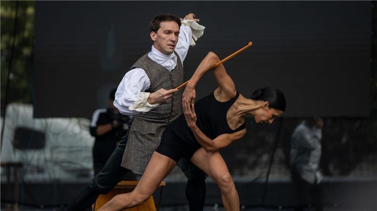 Nach ihrer Ballettstunden gab Elisa Carrillo noch eine Kostprobe ihres Könnens.