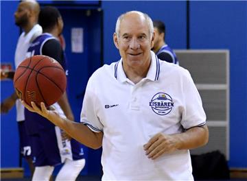 Nach seinem erfolglosen Trainerauftritt ist Dan Panaggio jetzt wieder in seiner Funktion als Sportdirektor aktiv.