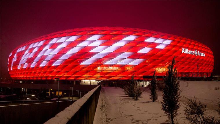 Nach seinem Tod prangte sein Name auf dem Stadion - nun soll der Platz davor heißen wie er. 