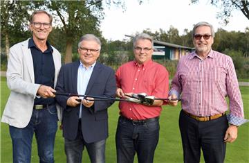 Ein weiteres Standbein: Die neuen Partner im Golfclub (von links): Clubmanager Thomas Koch, die Gastronomen Jens und Rüdiger Schmidt sowie Clubförderer Dieter Petram.
