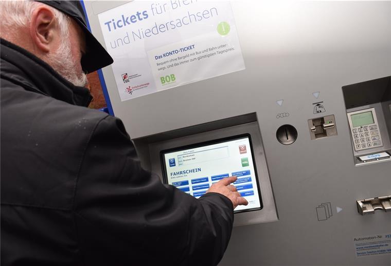 Die Nordwestbahn tauscht alle Fahrkartenautomaten aus Nach und nach stellt die Nordwestbahn bis Ende November auf den Bahnsteigen neue Fahrkartenautomaten auf.