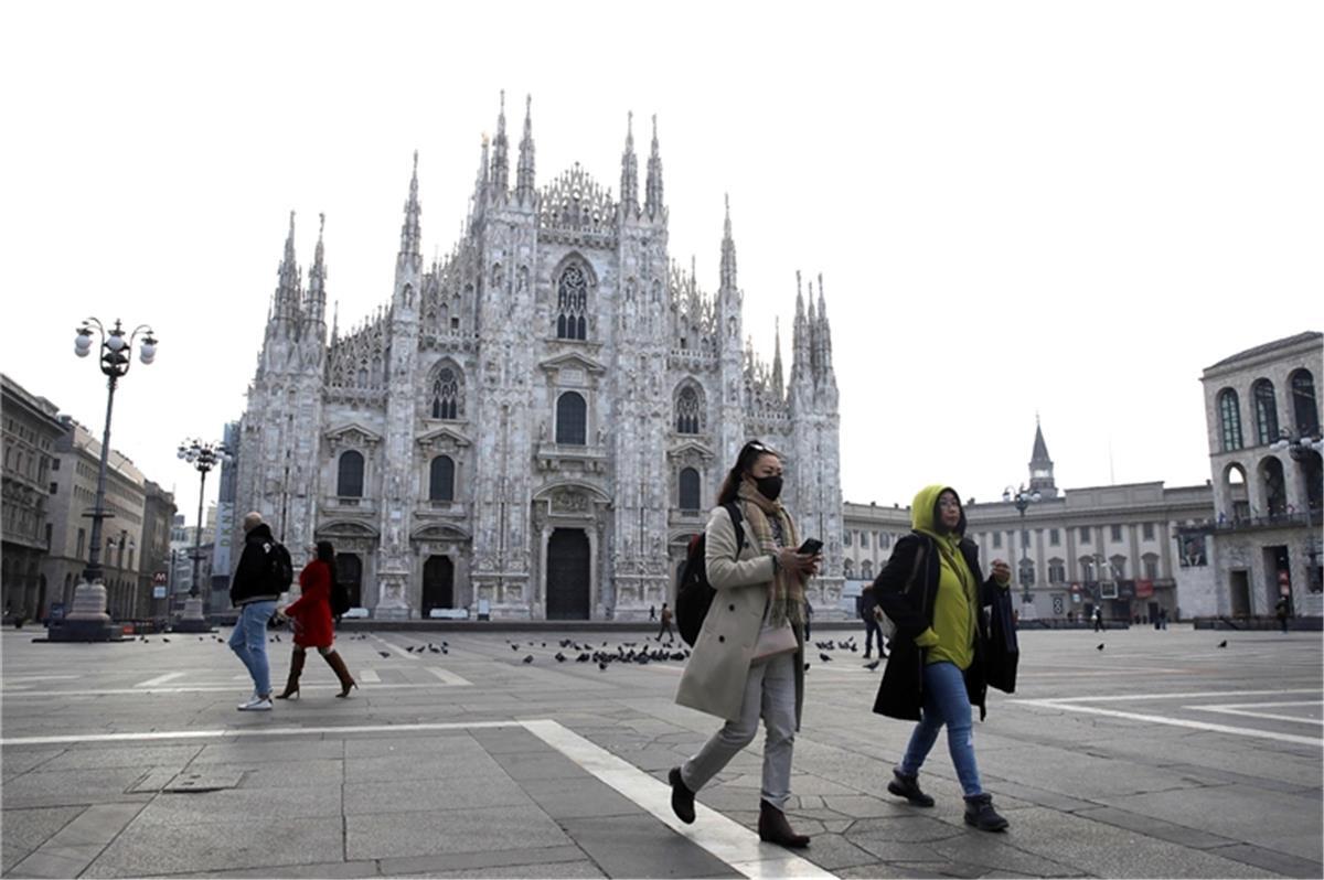 Erster großer Covid-19-Ausbruch in Europa - Italien riegelt Städte ab Nachdem in Italien zwei Menschen am Covid-19-Virus gestorben sind, sind Teile des öffentlichen Lebens zum Erliegen gekommen.
