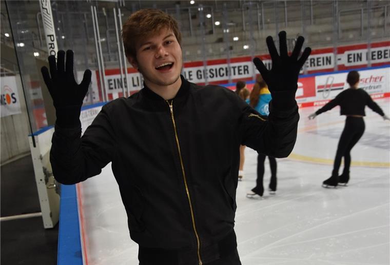 Mann beim Eislaufen