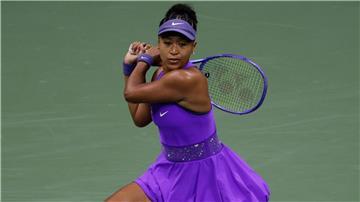 Naomi Osaka schaffte in New York den Halbfinaleinzug und trifft nun auf Wimbledon-Finalistin Amanda Anisimova.