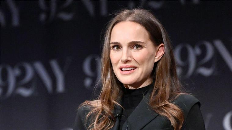 Natalie Portman ist „offen“ für weiteren „Star Wars“-Film Natalie Portman hat das „Star Wars“-Kapitel noch nicht abgeschlossen.