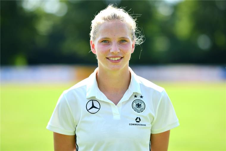 Nationalspielerin Tabea Kemme beendet ihre Fußball-Karriere.