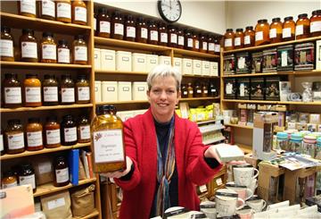 Naturkostladen-Inhaberin Rita Hogrewe hat eine weitere Ladenfläche angemietet. Dort geht bald der erste Unverpackt-Laden an den Start. Foto: Gehrke