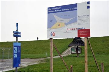 Naturschützer wollen den Bau des Offshore-Terminals verhindern. Foto Scheschonka