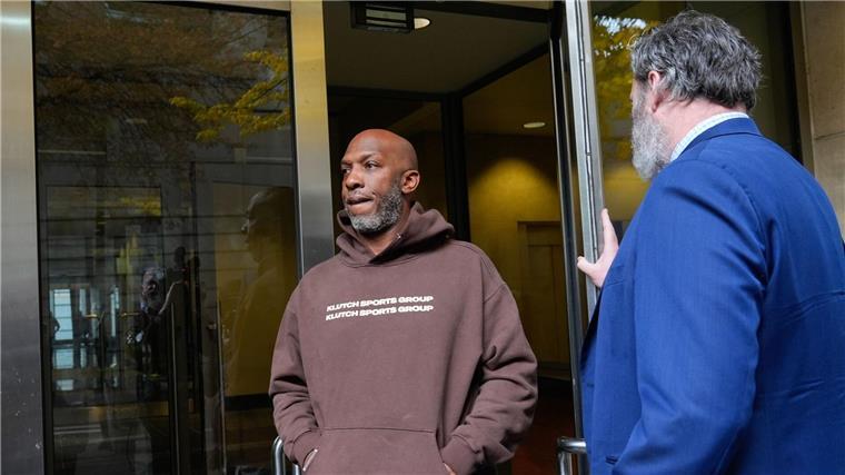 Wettmanipulation, Poker-Betrug, Mafia: Eklat erschüttert NBA NBA-Trainer Chauncey Billups wurde im Zuge von Vorwürfen wegen illegalen Pokerns festgenommen.