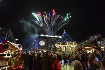 Neben der Weihnachtswelt in Bremerhaven laden zahlreiche Weihnachtsmärkte im nord24-Land zum Verweilen ein.