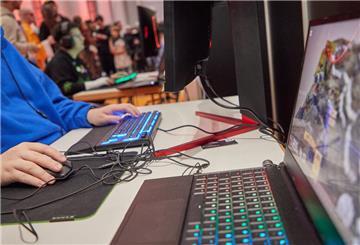 Netzwerk-Partys und Gaming-Action bietet der e-Spiele-Verein Total verplant an den kommenden Wochenenden in Brake an.