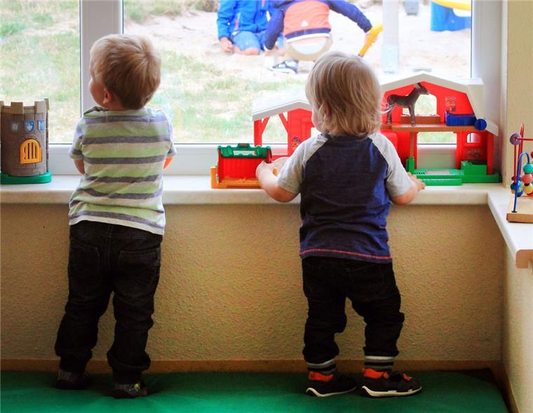 Nordenham: Personal und Plätze im Kindergarten knapp Neue Aufgaben und Regelungen für die Kindergärten stellen die Stadt vor Herausforderungen.