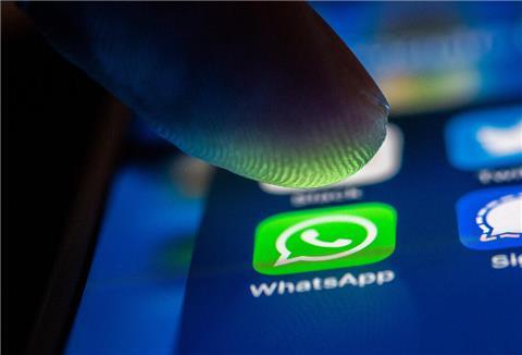 Neue Betrugsmasche bei Whatsapp. Unbekannte verschicken kuriose Jobangebote.