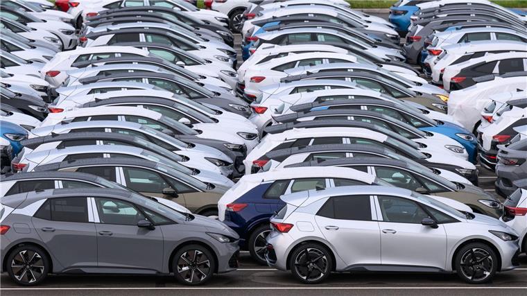 Neuwagen von VW fanden 2024 weniger Käufer. (Archivbild)