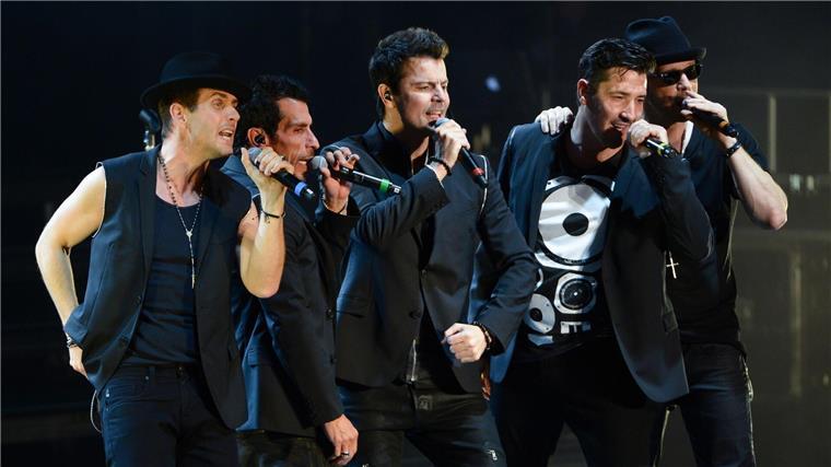New Kids On The Block sind „Still Kids“ New Kids On The Block 2014 in der Frankfurter Jahrhunderthalle.