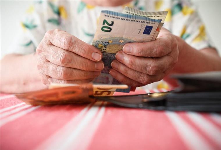 Nicht alle Rentner erhalten die Erhöhung gleichzeitig.