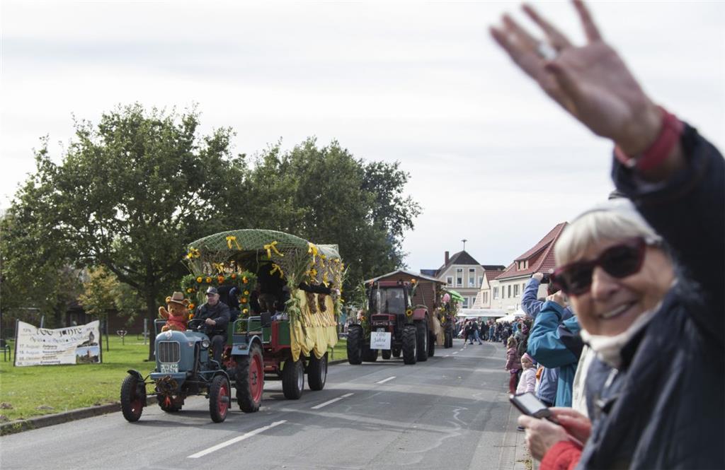 Nicht nur große, auch kleine Umzugswagen spielten eine fahrende Rolle beim Jubil...