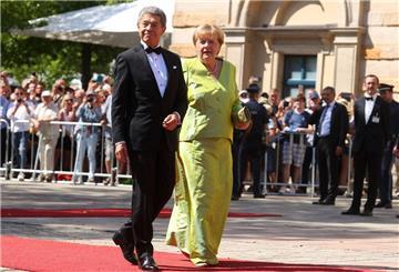 Nicht nur in der Oper findet Angela Merkel Entspannung (Archivbild). 
