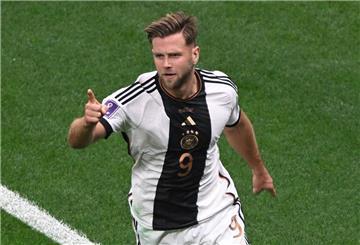 Deutschlands Niclas Füllkrug jubelt nach dem Tor zum 1-1 gegen Spanien.
