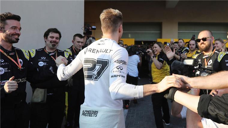 Hülkenberg: „Ich halte die Deutschland-Fahne hoch“ Nico Hülkenberg (M) musste Renault 2019 adieu sagen.