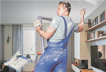 Nie wieder Decken streichen: Spanndecken werden mit Klemmprofilen völlig staubfrei montiert.