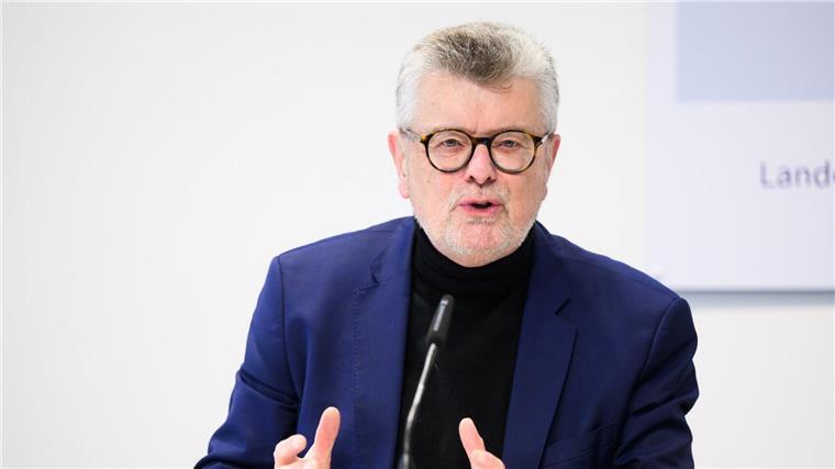 Niedersachsens Antisemitismusbeauftragter Gerhard Wegner sieht den Macklemore-Auftritt kritisch. (Archivbild)