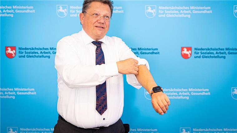 Niedersachsen fordert mehr Geld vom Bund für Kliniken Niedersachsens Gesundheitsminister Philippi sieht die Krankenhausreform auf dem richtigen Weg, hat aber noch Forderungen an den Bund.