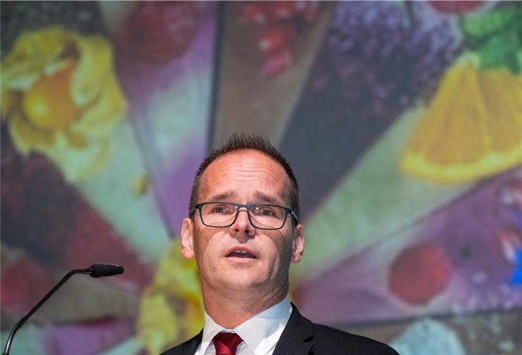 Niedersachsens Kulturminister Grant Hendrik Tonne (SPD) gibt den aktuellen Stand der Maßnahmen zur Eindämmung der Corona-Pandemie zum Schulstart bekannt. 