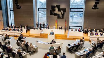 Niedersachsens Landtag diskutiert über die Herausforderungen für die nächste Bundesregierung.
