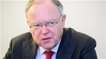 Niedersachsens Ministerpräsident Weil bedauert die Verfassungsbeschwerde von ARD und ZDF.