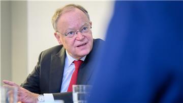 Niedersachsens Regierungschef Weil bedauert, dass die Union eine Zustimmungspflicht der Länder nicht unterstützt.