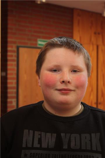 Nils, 14 Jahre: „Ich finde es schön, beim Konfirmandenunterricht Freunde zu tref...