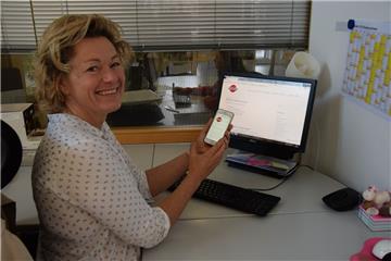 NMT-Geschäfsführerin Ilona Tetzlaff freut sich darauf, die App Lokalio ein halbes Jahr lang in Nordenham zu testen. Sie hofft, dass viele Geschäfte mitmachen.