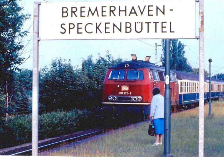 Noch bis zum Jahr 1988 hielten am Bahnhof Speckenbüttel Nahverkehrszüge von und nach Cuxhaven.