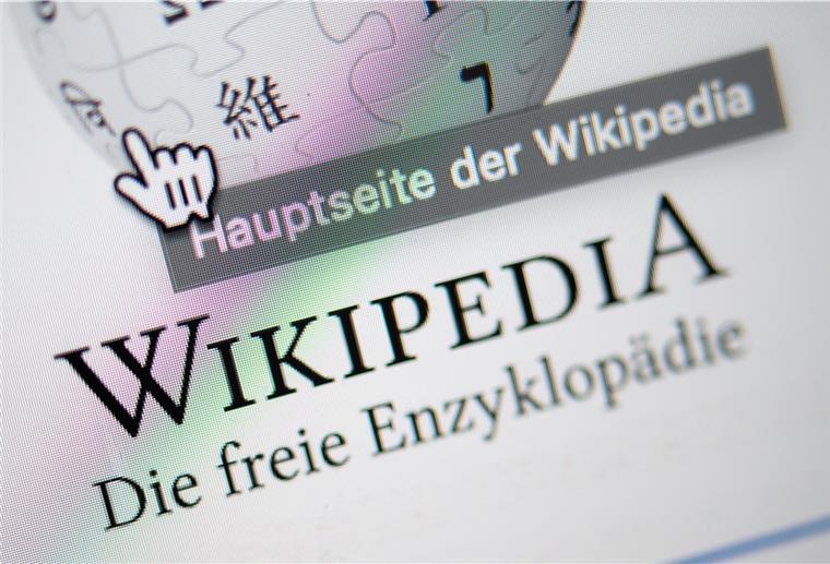 Screenshot von der Startseite von Wikipedia.