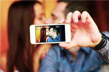nord24 sucht zum Valentinstag die schönsten Kussfotos aus Bremerhaven und umzu.