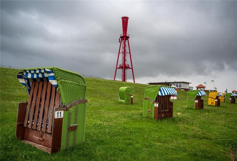 Typisch norddeutsch: Diese 10 Begriffe müsst ihr kennen ARCHIV - Im Norden Deutschlands wird mehr Ökostrom produziert als verbraucht, im Süden ist es umgekehrt. Foto: Julian Stratenschulte/dpa