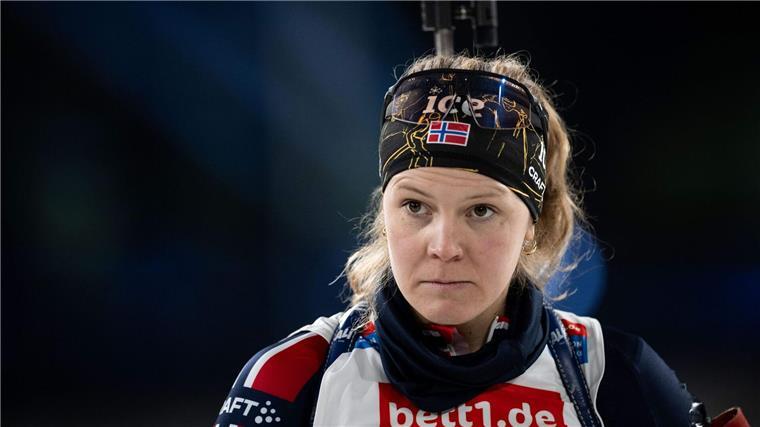Wieder kein Heimsieg, aber DSV-Biathleten auf dem Podest Norwegens Karoline Offigstad Knotten gewann mit ihrem Teamkollegen.