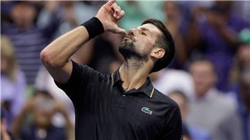 Novak Djokovic widmet seinem Sieg seiner Tochter, die ihren 8. Geburtstag feierte.