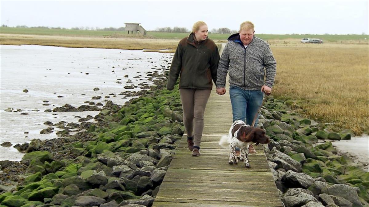 Bauer sucht Frau: Eine neue Liebe für Niels Nun hat es doch noch gefunkt: Bauer Niels von der Wurster Nordseeküste hat eine Freundin.