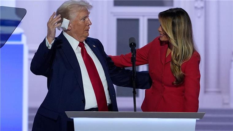 Nur selten trat Melania Trump im Wahlkampf für Fotos mit ihrem Mann auf die Bühne. (Archivbild)