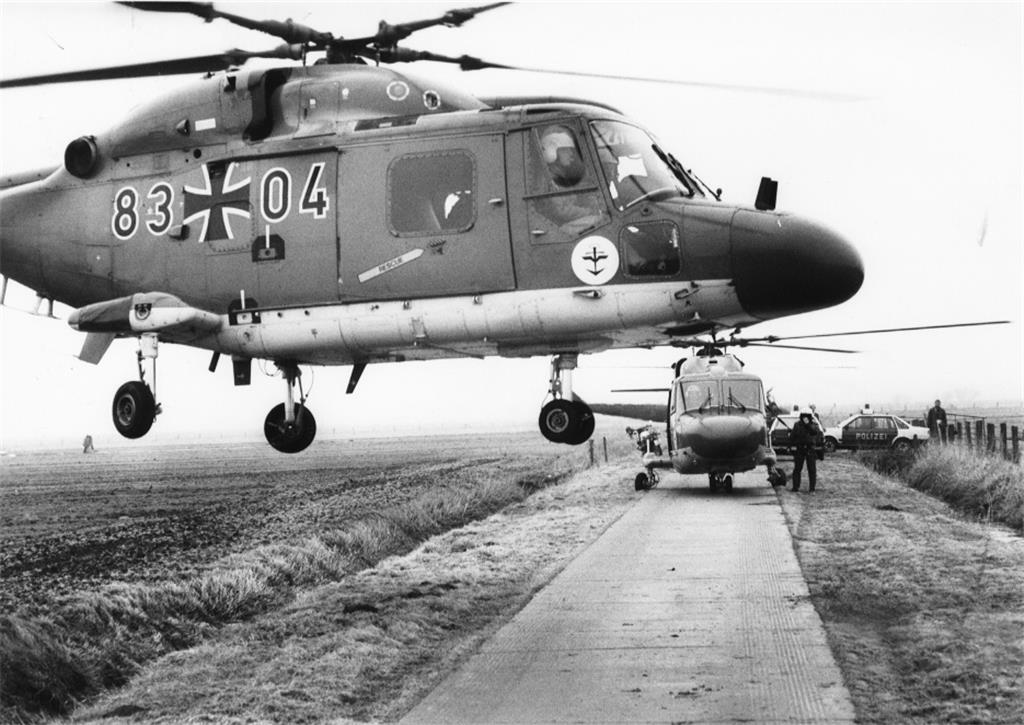 Nur wenige Minuten nach dem Unglück kreisten Hubschrauber der Bundeswehr über den Absturzstellen.