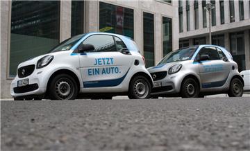 Ob Bahnticket, Fernbus oder Carsharing - 36 Prozent der Deutschen wickeln diese ...